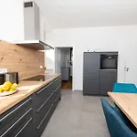 Moselappartements By Weingut Marco Adamy * Lösnich