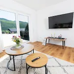 Apartment Moselappartements By Weingut Marco Adamy