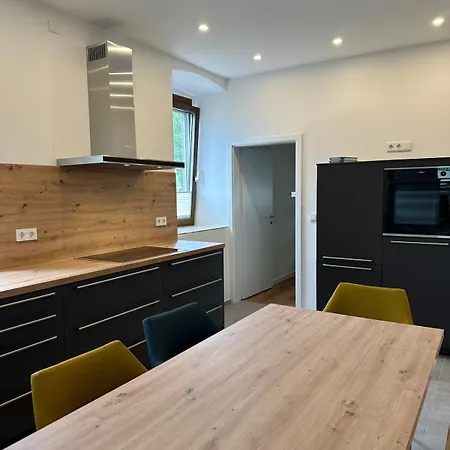 Moselappartements By Weingut Marco Adamy لوسنيش