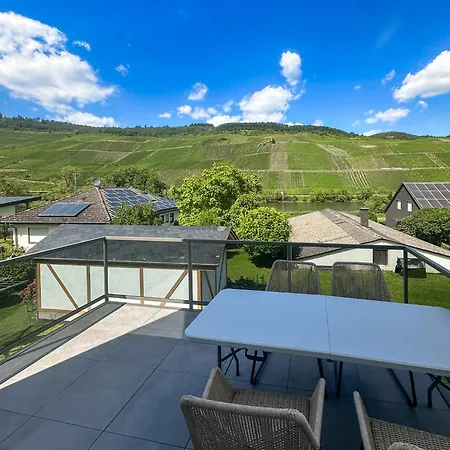 Moselappartements By Weingut Marco Adamy شقة لوسنيش