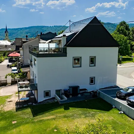 Moselappartements By Weingut Marco Adamy * لوسنيش